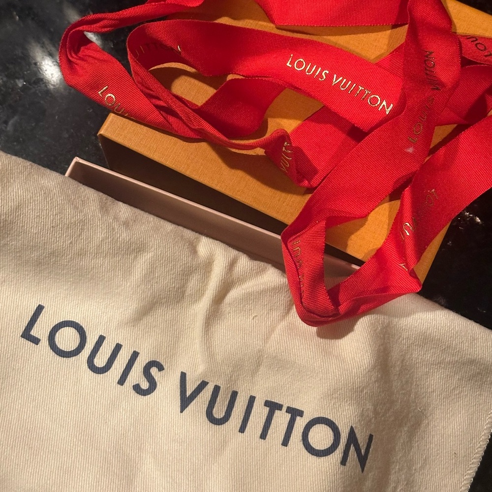 Louis Vuitton Box w/ Ribbon